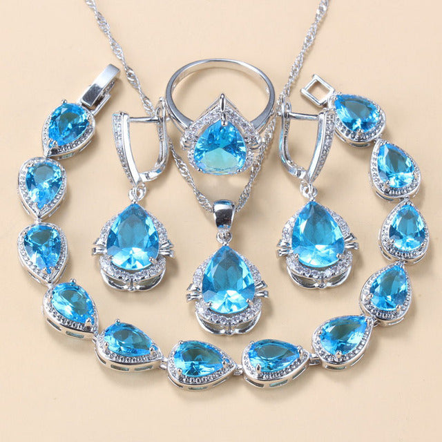 Conjunto de Brincos, Colar e Anel de Quatro Peças com Pingente Incrustado de Gemas