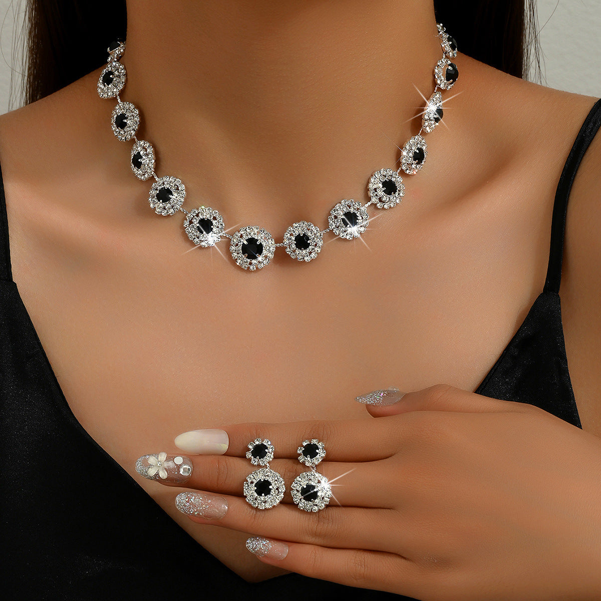 Conjunto Popular de Colar e Brincos de Quartzo com Strass Redondos de Luxo