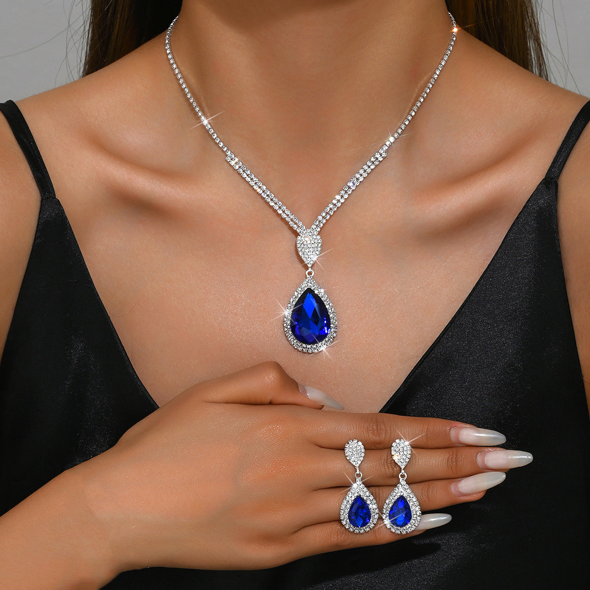 Pendente de Gota de Água Azul Safira Vermelha Estilo de Luxo Acessível Design Niche Trendy
