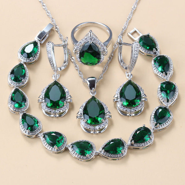Conjunto de Brincos, Colar e Anel de Quatro Peças com Pingente Incrustado de Gemas