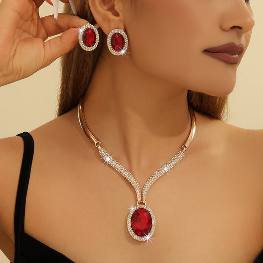 Conjunto de Colar e Brincos de Cristal Vermelho com Strass Branco Incrustado em Liga de Ouro e Zinco